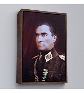 Çerçeveli Atatürk Portre Tablosu Mustafa Kemal Atatürk Dikdörtgen Dekoratif Kanvas Tablo (Altın)