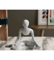 Ev Dekorasyon Yoga Yapan Fiğür Mini Heykelcik beyaz Renk
