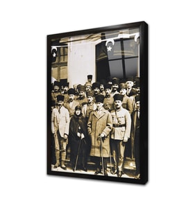 Atatürk ve Latife Hanım Meclis Önünde Çerçeveli Cam Tablo