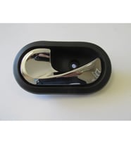 RENAULT SYMBOL- THALIA- SD- 09/12; ÖN KAPI İÇ AÇMA KOLU SOL SİYAH (ELCEĞİ NİKELAJLI) 826730336R