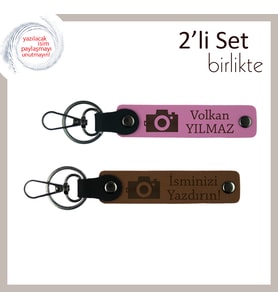 Kadraj Gibi Net Bir Hediye, Kamera Desenli, Kişisel İsimli Anahtarlık Takımı, Pembe-Açık Kahve