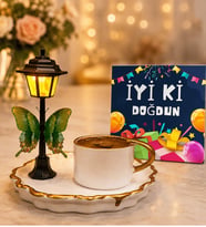 İyi Ki Doğdun Sokak Lambalı Premium Kahve Fincanı Doğum Günü Hediyesi