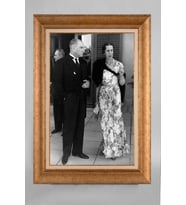 Altın Varaklı Paspartulu Çerçeveli Atatürk Tablo nt915