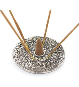 Periboia Metal Yuvarlak Tütsülük Model 3 (Çok Renkli)