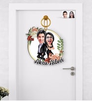 BK Gift Kişiye Özel Sevgililer Karikatürlü Ahşap Kapı Süsü-6