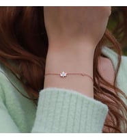 Yaprak Figürlü Zirkon Taşlı Mine İşli Rose Gold Kaplama Gümüş Bileklik