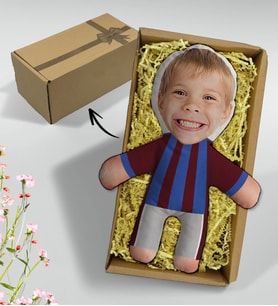 BK Gift Hediye Kutusunda Kişiye Özel Fotoğraflı Çocuk Bordo Mavi Futbolcu Bebek Yastık-1, Arkadaşa Hediye, Sevgiliye Hediye, Doğum Günü Hediyesi