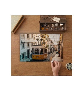 Sokak Arasındaki Tramvay Tasarımı 240 parça Ahşap Puzzle Ahşap Kutuda MP09115