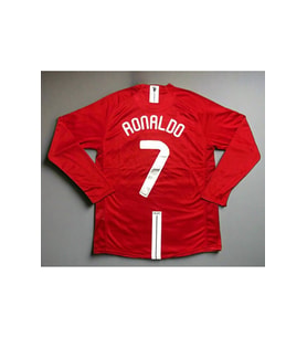 Cristiano Ronaldo 2008 Sezonu Efsane Nostaljik Kırmızı Uzun Kollu Yetişkin Forması