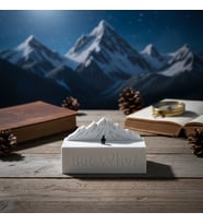 "But Why?" Nihilist Penguen – Felsefi ve Mizahi Dekoratif Masaüstü Figürü (Siyah - Beyaz)