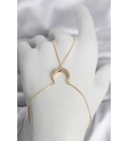 Pirinç Gold Renk Hilal Model Zirkon Taşlı Kadın Şahmeran TJ-SN751
