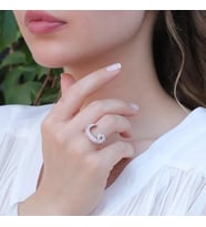 Vav Harfli Pembe Taşlı Gümüş Yüzük