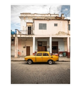La Havana, Küba'da Parlak Sarı Eski Model Araba. Tablo Ahşap Poster Dekoratif