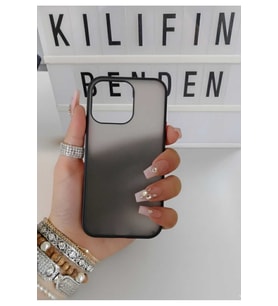 İphone 13 Pro Siyah Kılıf Modeli