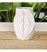 3D Baskı Yaprak Desenli Kap - Kalp Yaprağı Süslemeli Dekoratif Kap-Beyaz