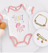 BK Kids Kişiye Özel İsimli Pembe Bebek Body Zıbın Kız Bebek Künyesi ve İğnesi Hediye Seti-4