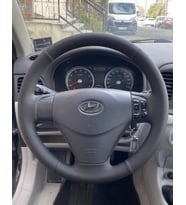 Hyundai Accent Era Araca Özel Direksiyon Kılıfı SOFT NOKTA DÜZ SİYAH İP
