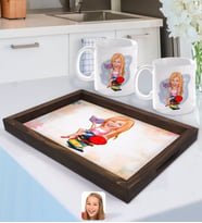 BK Gift Kişiye Özel Kadın Öğrenci Karikatürlü Doğal Ahşap Tepsi ve 2’li Kupa Bardak Seti-1