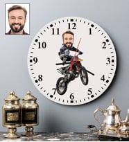 Kişiye Özel Motorcu Tasarımlı Karikatür Duvar Saati 109