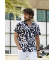 Siyah Erkek Regular Fit Çiçek Desenli Küba Yaka Kısa Kol Gömlek - 84290