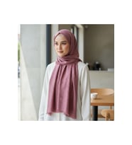 Jakarlı Çiçek Desenli Eşarp – Hafif, Kaymaz, Modern Tesettür Eşarp 100 x 100 cm