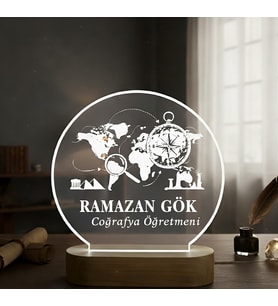 Kişiye Özel Coğrafya Öğretmenine Özel Kişiye Özel LED Işıklı Ahşap Masa İsimliği (Şeffaf)