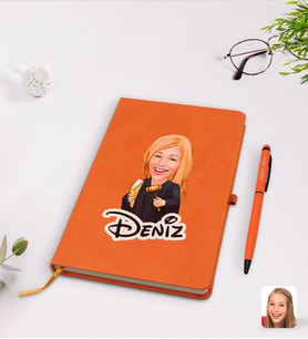 BK Gift Kişiye Özel Kadın Hakim Karikatürlü Turuncu Termo Deri Defter Kalem Seti Model 1