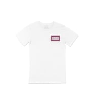 Pembe Pychedelic Cep Logo Tasarımlı Beyaz Tişört