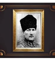 Özel Seri Paspartulu Çerçeveli Atatürk Tablo l162 (Gold)