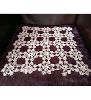 EL İŞİ DANTEL TIĞ İŞİ BEYAZ 43x41cm