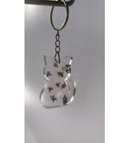 Şeffaf Gümüş Yaprak Desenli Uslu Kedi Anahtarlık Handmade El Yapımı Epoksi Hediyelik