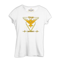 Pokemon Go - Team Instinct Beyaz Kadın Tshirt