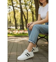 Enoch Kadın Spor Ayakkabı Kontrast Bant Detaylı Ve Perfore Burunlu Düz Tabanlı Günlük Casual Sneaker