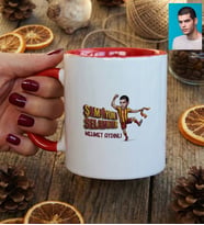 Kişiye Özel Karikatürlü Sarı Kırmızı Taraftar Kupa Bardak Doğum Günü Hediyesi