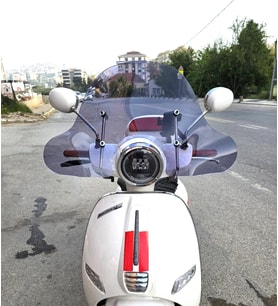 MOTOCAM Küba Brilliant Ön Cam 2021-2026 Model 45cm Füme Renkli Elcikli APARATSIZ