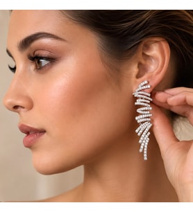Valmont Accessories Zirkon Taşlı Sallantılı Kadın Küpe Gümüş Renk Şık Abiye Tasarım