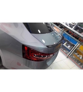 SKODA SUPER B 2012- SİYAH SPOYLER (SRY)