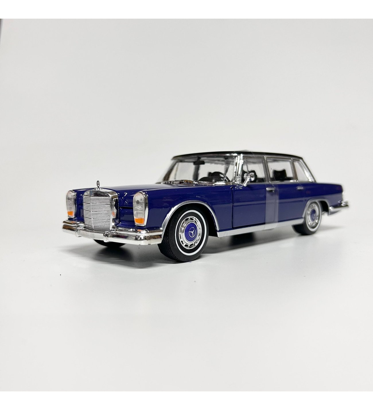 Mercedes Benz 600 1/24
