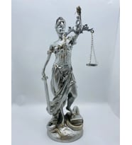 Adaletin Simgesi Adalet Kadın Terazisi Themis Adalet Heykeli
