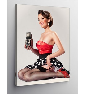 Kanvas Tablo Fotoğraf Çeken Pin Up Kadın