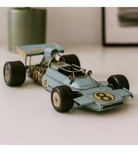 Dekoratif Metal Yarış Arabası – El Yapımı Vintage Model Araba 29 x 6,5 cm – Retro Masaüstü Süs (Karışık)