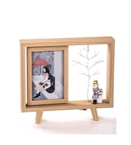 Ahşap Çerçeveli Çift Taraflı Işıklı Masaüstü Fotoğraf Çerçevesi (26.5x23.6 cm) (Bej-Kahve)