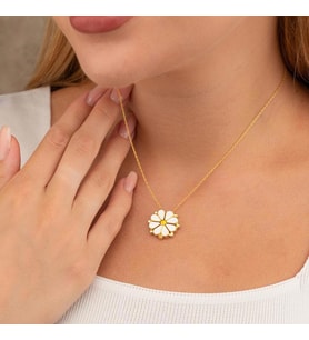 Gümüş Pazarım Açılıp Kapanır 2 Kullanımlı Papatya Gümüş Kolye Gold (Karışık)
