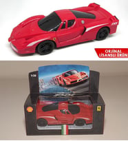 Hot Wheels Shell V-Power Model Car – Ferrari FXX (1:38)