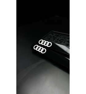Audi Quattro Uyumlu Lux Pleksi Takmatik Plakalık