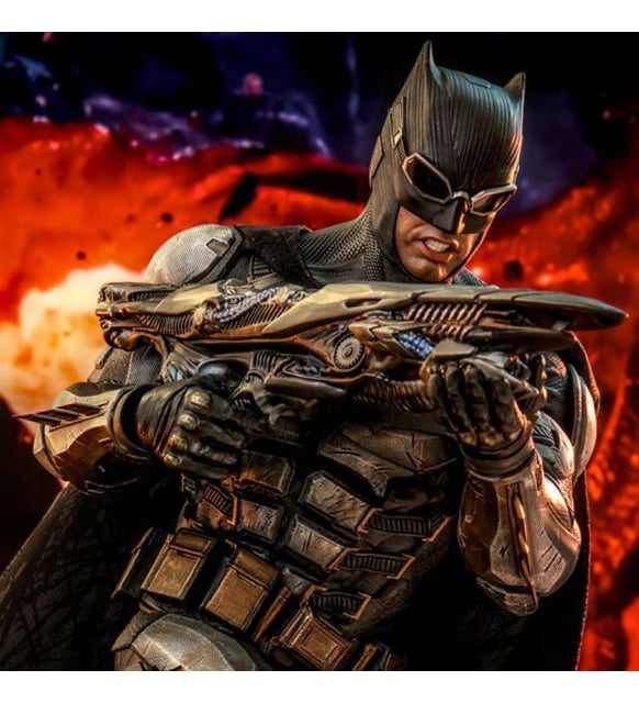 Hot Toys Batman (Tactical Batsuit Version) Sixth Scale Figure
