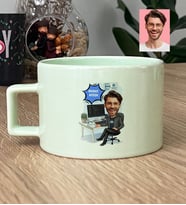 Kişiye Özel Karikatürlü Erkek Yazılım Mühendisi Lüks Pastel Fincan Mühendisler Günü Hediyesi