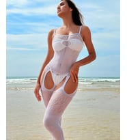 Secret Babe Jartiyerli Tasarım Önü Desenli İnce Askılı Büstiyer Jartiyerli Tasarım Vücut Çorabı (Beyaz)