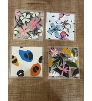 4 ADET ÇİÇEKLİ DESENLİ ÜTÜ İLE YAPIŞAN TRANSFER BASKI ARMA 11X11 CM