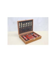Kişiye Özel Satrançlı Matara Seti Derili - 14x9,5cm